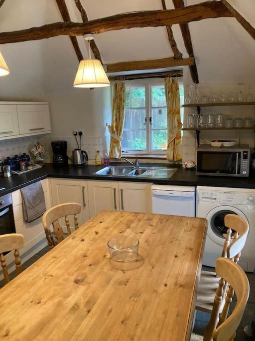 Stable Cottage - Sleeps 6, Near Lulworth Cove Dorchester Zewnętrze zdjęcie